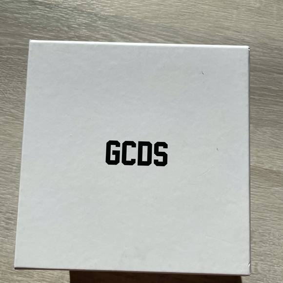 GCDS patent leather crystal top - Picture 11 of 11